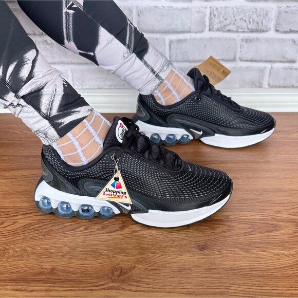 Nike Air Max DN GS Youth 6Y Black Metallic Black Limited Rare Sneaker FB8987-007 - Picture 1 of 13